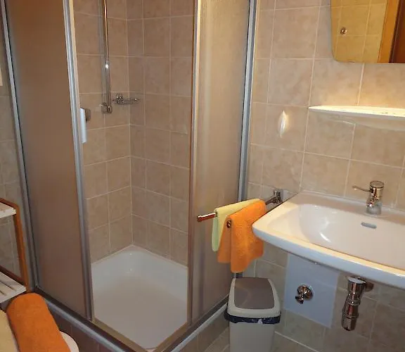 Kollehof * Крумпендорф